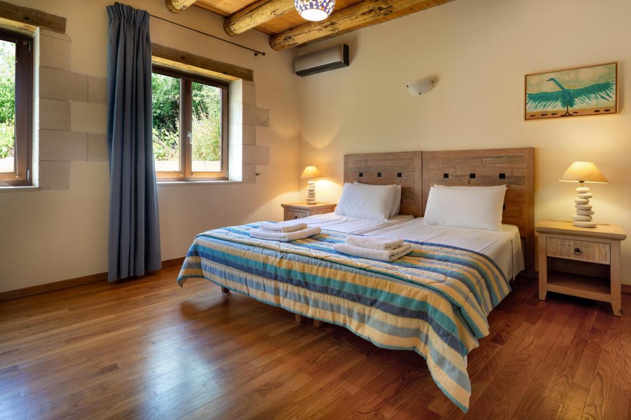 Villa Erontas - Private Heated Jacuzzi Makhairoí Dış mekan fotoğraf