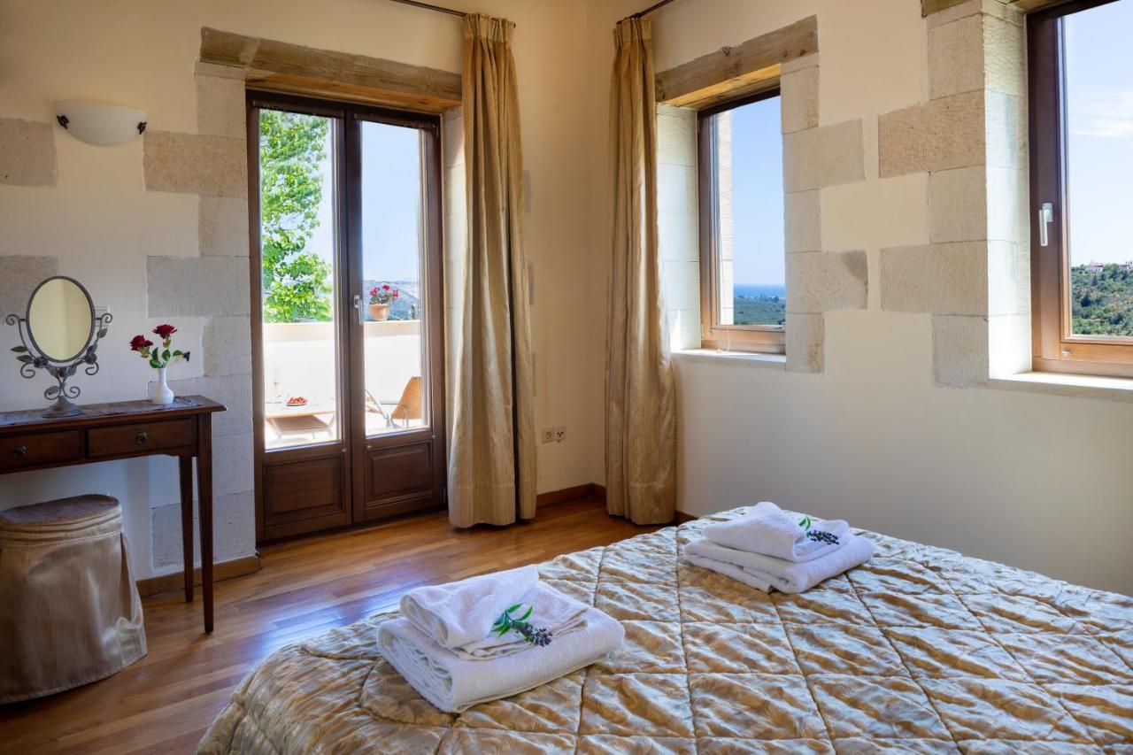 Villa Erontas - Private Heated Jacuzzi Makhairoí Dış mekan fotoğraf